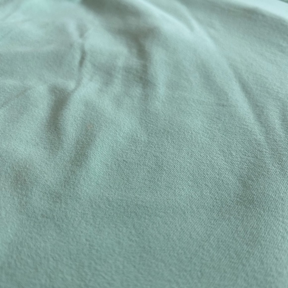 Ivivva Lululemon Long Sleeve Shirt With Thumb Holes - Picture 2 of 3